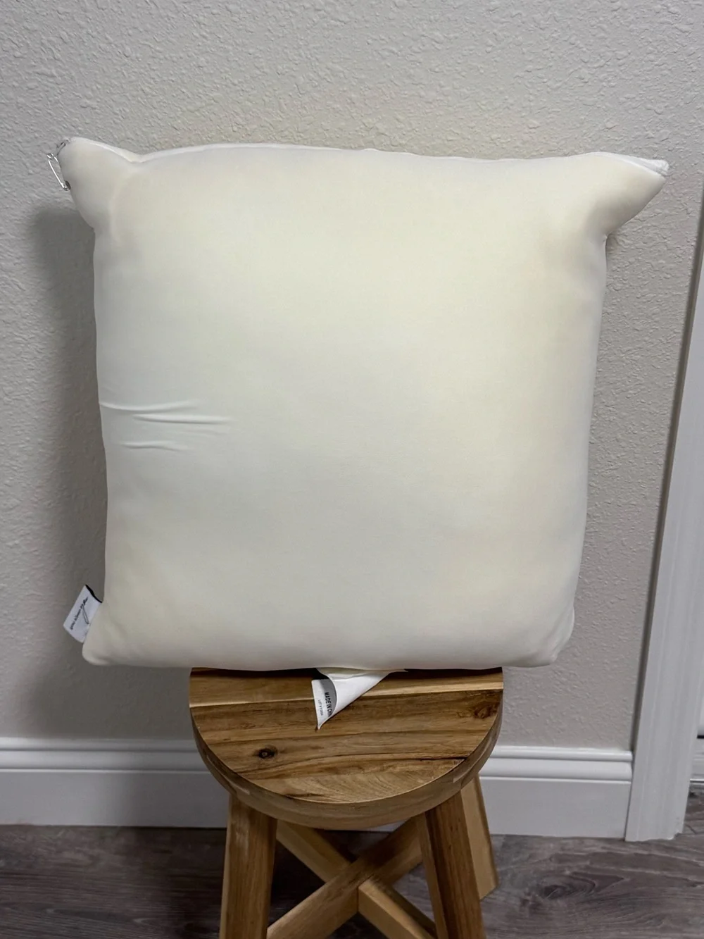 Coop Home Goods 20x20 Adjustable Pillow Insert - Cream (EUC)⁠
